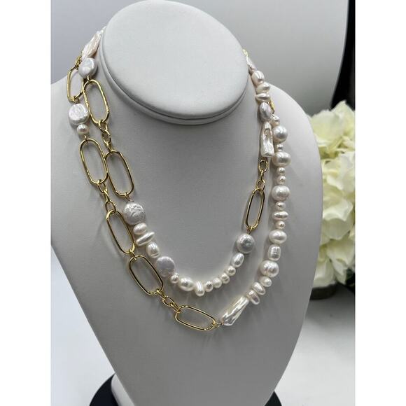 Mignonne Gavigan Gold and White Pearl Necklace - Picture 10 of 10